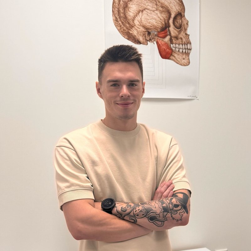 Adam Galon - fizjoterapeuta, Dago Clinic